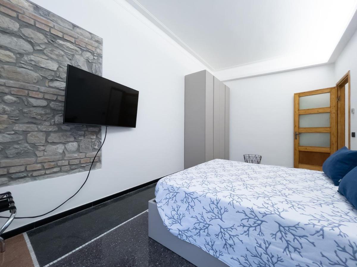 Largodoria - Viagenova, Box Auto Privato Incluso Appartement Albenga