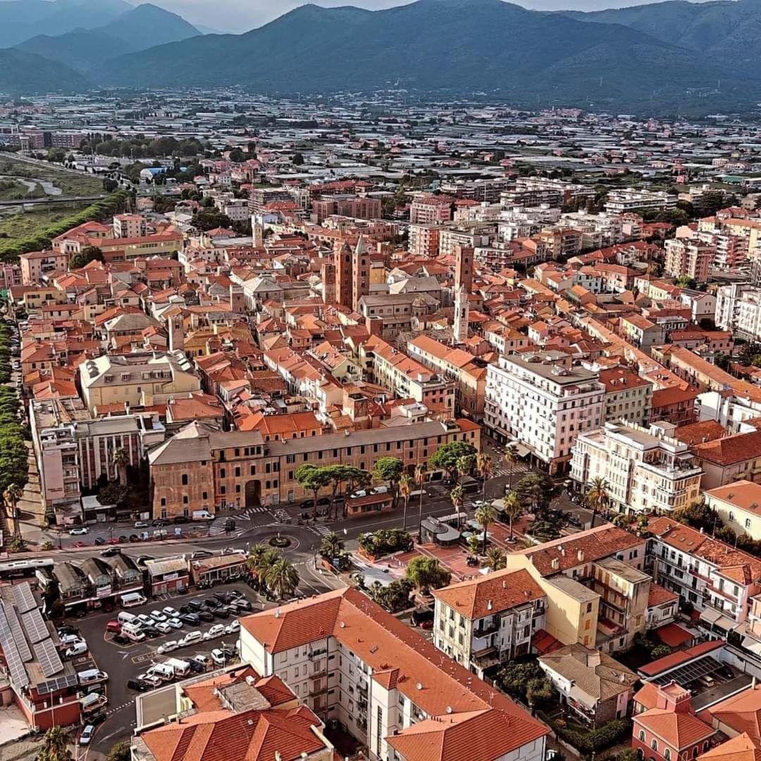 Appartement Largodoria - Viagenova, Box Auto Privato Incluso *